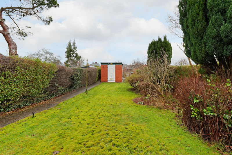 Thorpe House Avenue Norton Lees